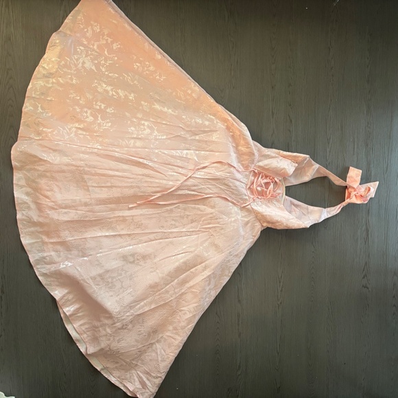 Baby boo Effie Midi Dress - Picture 2 of 6